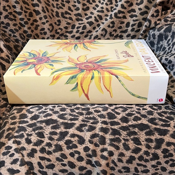 Sunflower Barbie Vincent Van Gogh - Picture 12 of 12